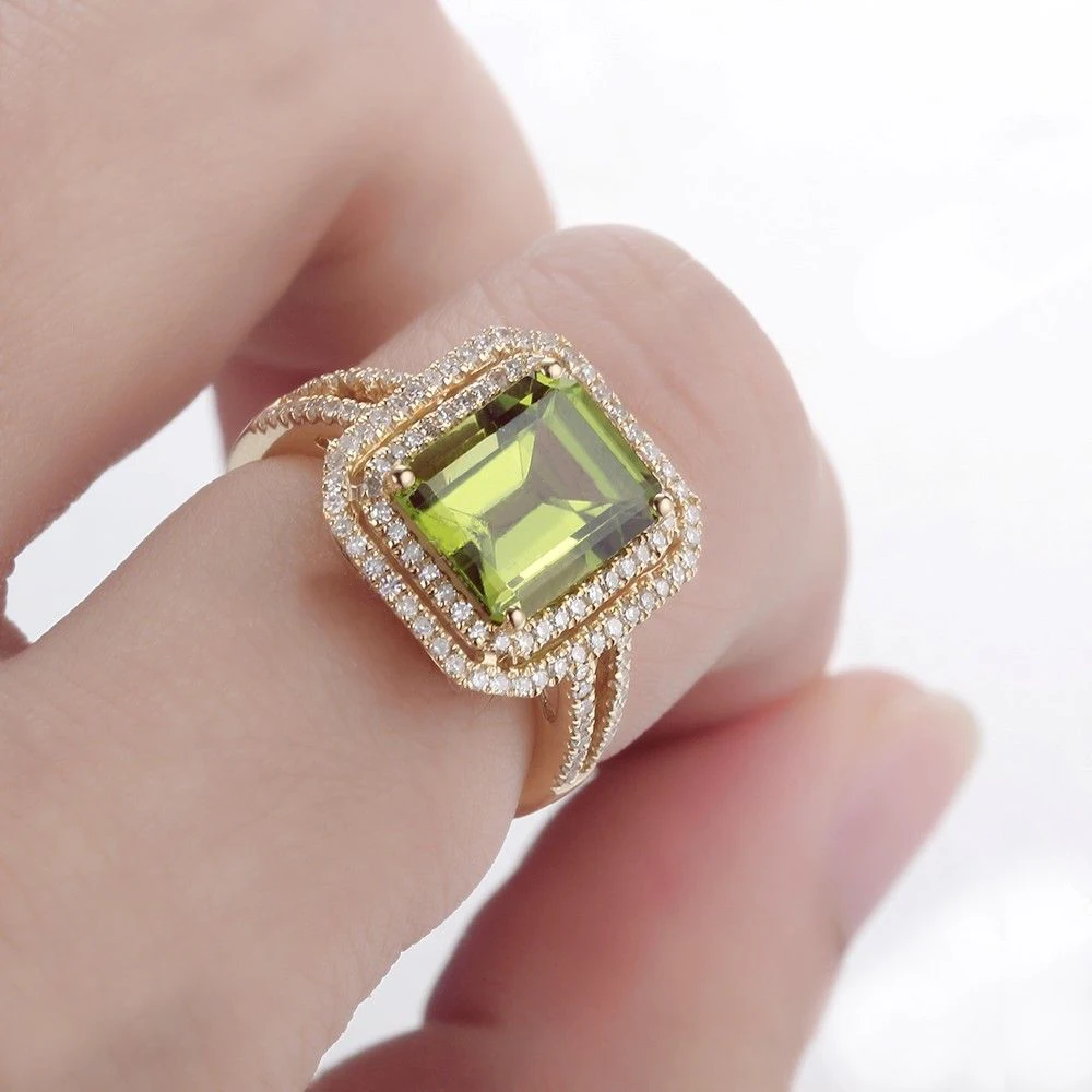 Женское Обручальное кольцо 10 К желтого золота с натуральным Перидотом 3.61ct