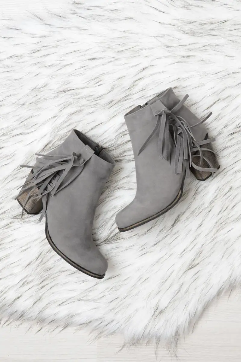 

Bambi Gray Women 'S Boots E0238520072