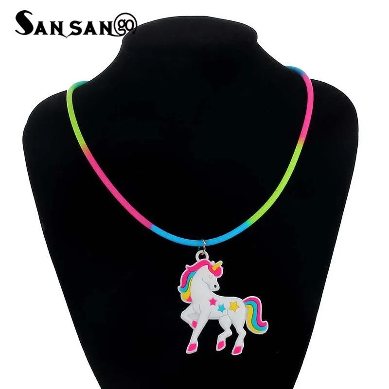 

Fashion Multi-Styles Silicone Cute Cartoon Unicorn Pendant Necklaces Animals For Children Girls Boys Best Gift Jewelry Wholesale