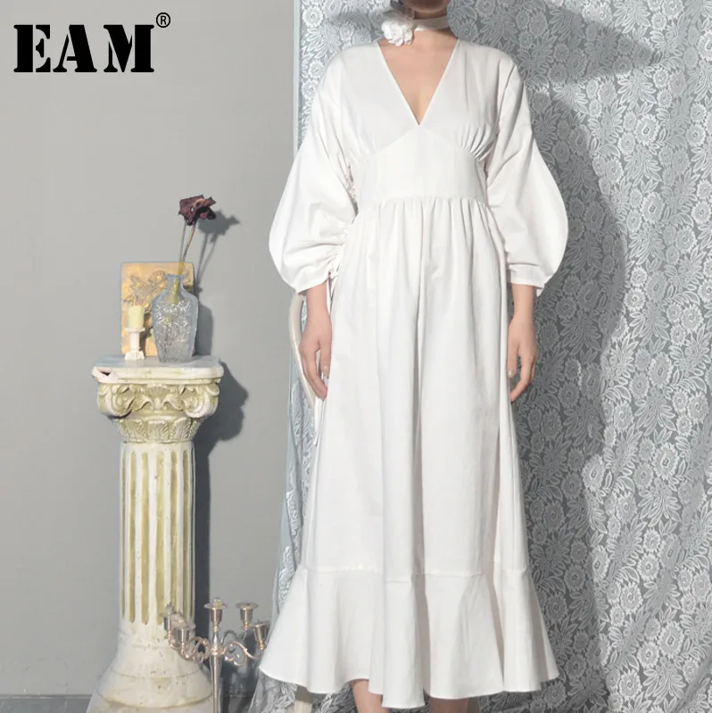 

[EAM] 2019 New Spring Summer V Collar Full Lantern Sleeve Pleated Loose Ruffles High Wasit Casual Dress Women Fashion Tide OB370