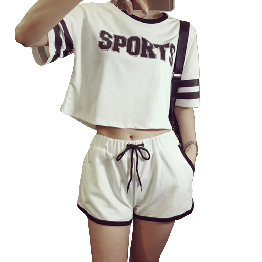 Одежда шорты и майка. Шорты с футболкой женские. Шорты с футболкой женские комплект. Крутая одежда. Пижама женская с шортами.
