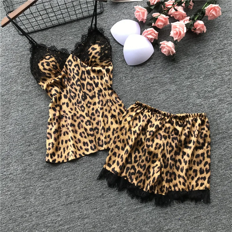 

2019 Leopard Print Summer Strap Nightwear Lace Pyjama With Chest Pads Women With Shorts Sexy Satin Silk Pajamas Sets