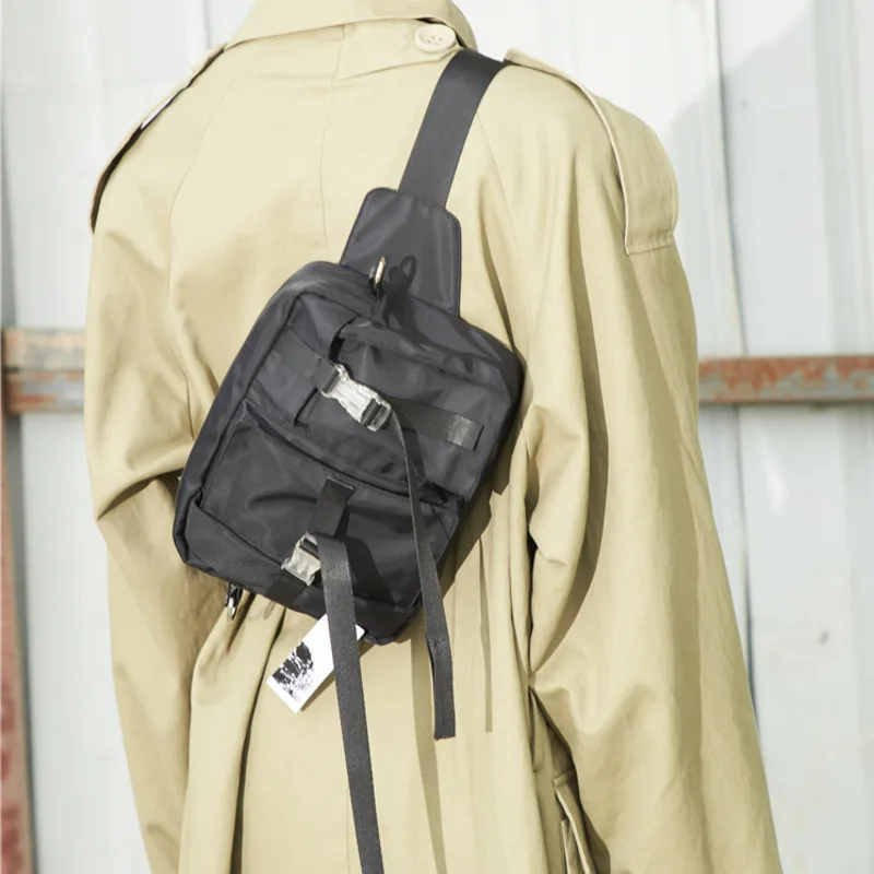 

[Super Seabob] 2019 Spring Summer Woman New Stylish Personality Black Color Single Strap Spliced Messenger Chest Bag LM104