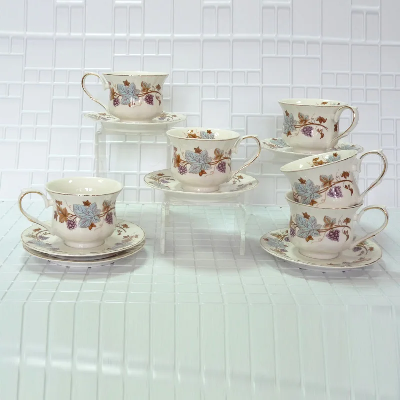 

High quality bone china coffee set deluxe Light green flower pattern A set of 12 pieces 220ml Birthday Holiday Gift