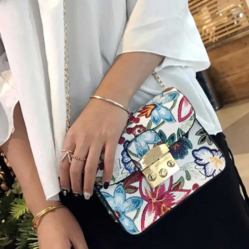 زهرة مطبوعة النساء حقائب يد جلدية البسيطة سلسلة حقيبة بو الكتف Crossbody حقيبة المرأة Mssenger أكياس حقيبة يد صغيرة مصغرة Bolsas Z80 زهرة مطبوعة النساء حقائب يد جلدية البسيطة سلسلة حقيبة بو الكتف Crossbody حقيبة المرأة Mssenger أكياس حقيبة يد صغيرة مصغرة Bolsas Z80