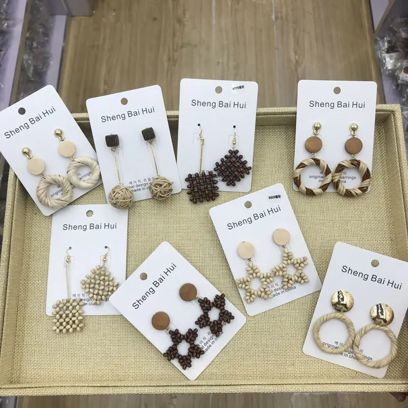 

2019 Korea Bohemian Ethnic Exaggerated Geometric Round Five-pointed Solid Wood Woven Personalized Holiday Long Ear Jewelry Gift