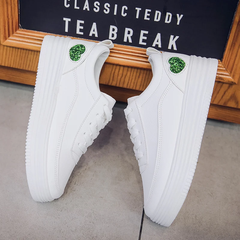 

Woman Casual Vulcanized Shoes Spring Women White Sneakers Fashion Glitter Heart Leather Platform Canvas Shoes Tenis Feminino