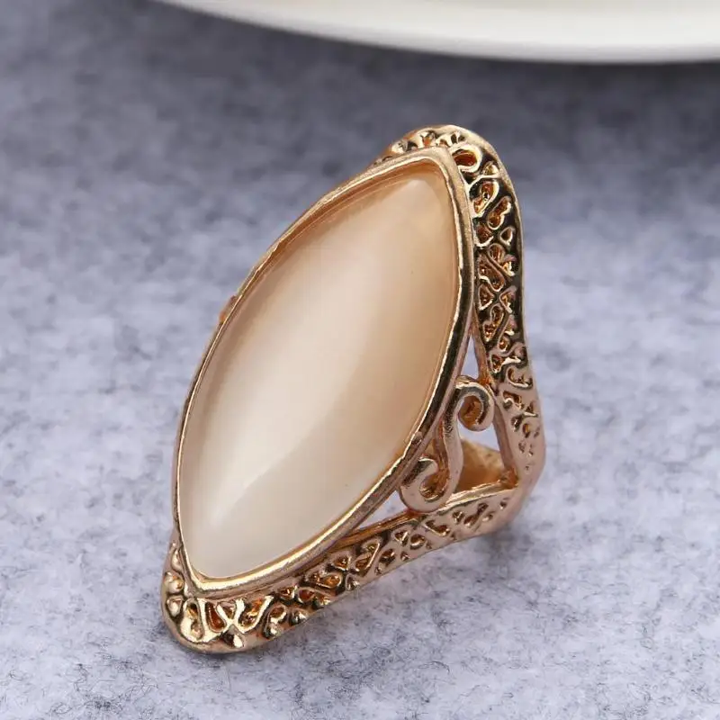 

Fashion Ring Hollow Out Carving Oval Big Opal Rings Women Wedding Anniversary Accessories Ethnic Jewelry