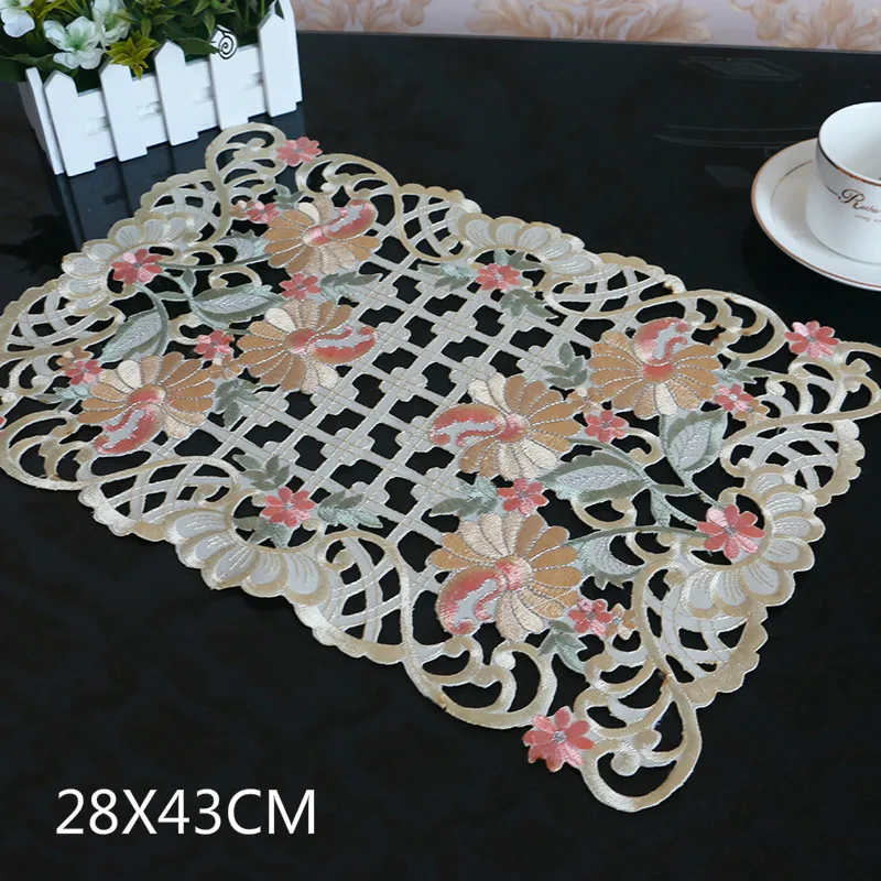 

Europe Luxury Lace Table Placemats Mug Cup Mat Pads Exquisite Hollow Embroidery Flowers Coasters Set Wedding Banquet Table Cloth