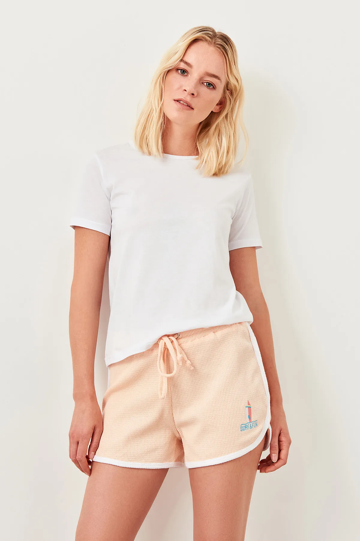 

Trendyol Pink Knitting Short Shorts THMSS19BX0037