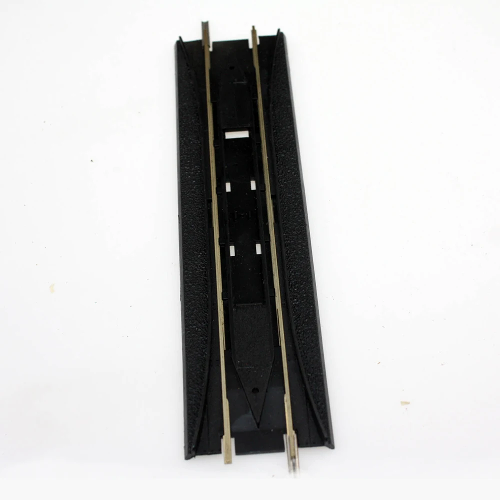 

1:87 HO Scale Plastic and Metal Anti-derailment Automatic Upper Rail Track Model Train Layout