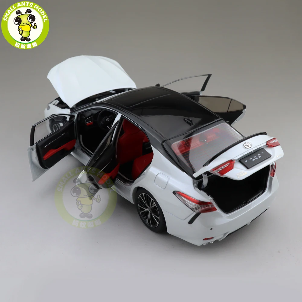 Новинка 1/18, Спортивная модель автомобиля Camry 8-го поколения, игрушки для детей, коллекция подарков, белый с черным верхом