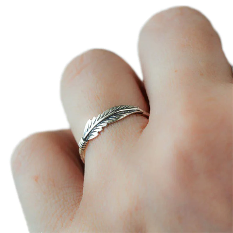 

Feather Men 1PC High Quality Hot Sale Size 6 7 8 9 10 Distress Graceful Silver For Lover Best Gifts Ring Girls Valentines Gift