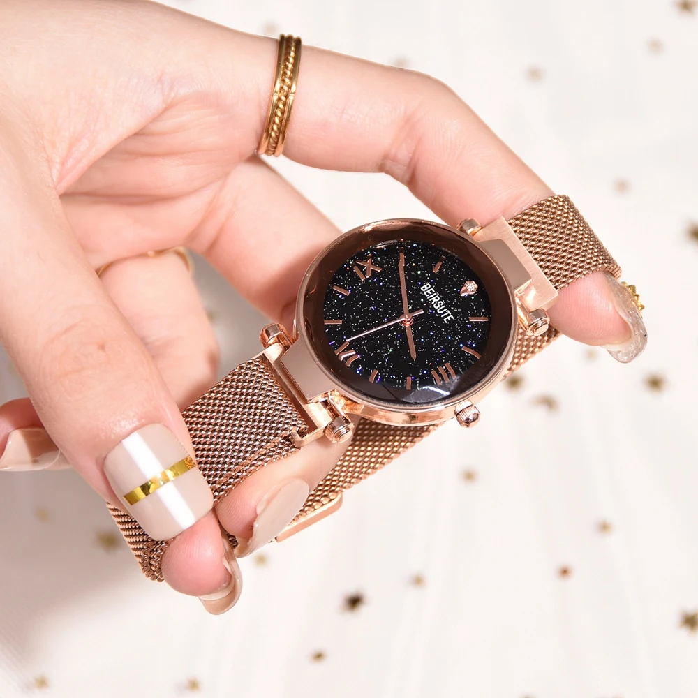 

2019 Luxury Brand Women Watch High Quality 3 Colors Female Quartz Quartz Watch Casual Style Dial Watch Magnetic Buckle