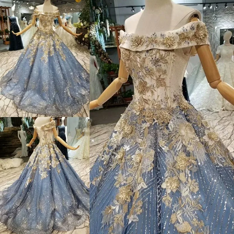 

2020Korean Self-cutivition Off-the -shoulder Light Blue Eppliqued Sequined Back With Button Sequined Long Train Wedding Dress