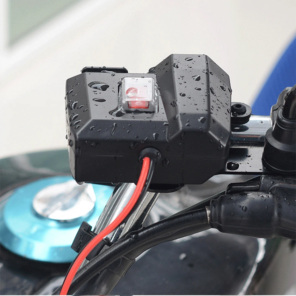 1 шт. Водонепроницаемый мотоцикла USB Зарядное устройство Dual Порты вольтметр 12 V-24 V Вход Напряжение Зарядное устройство с переключателем, для мотоцикла, скутера ATV