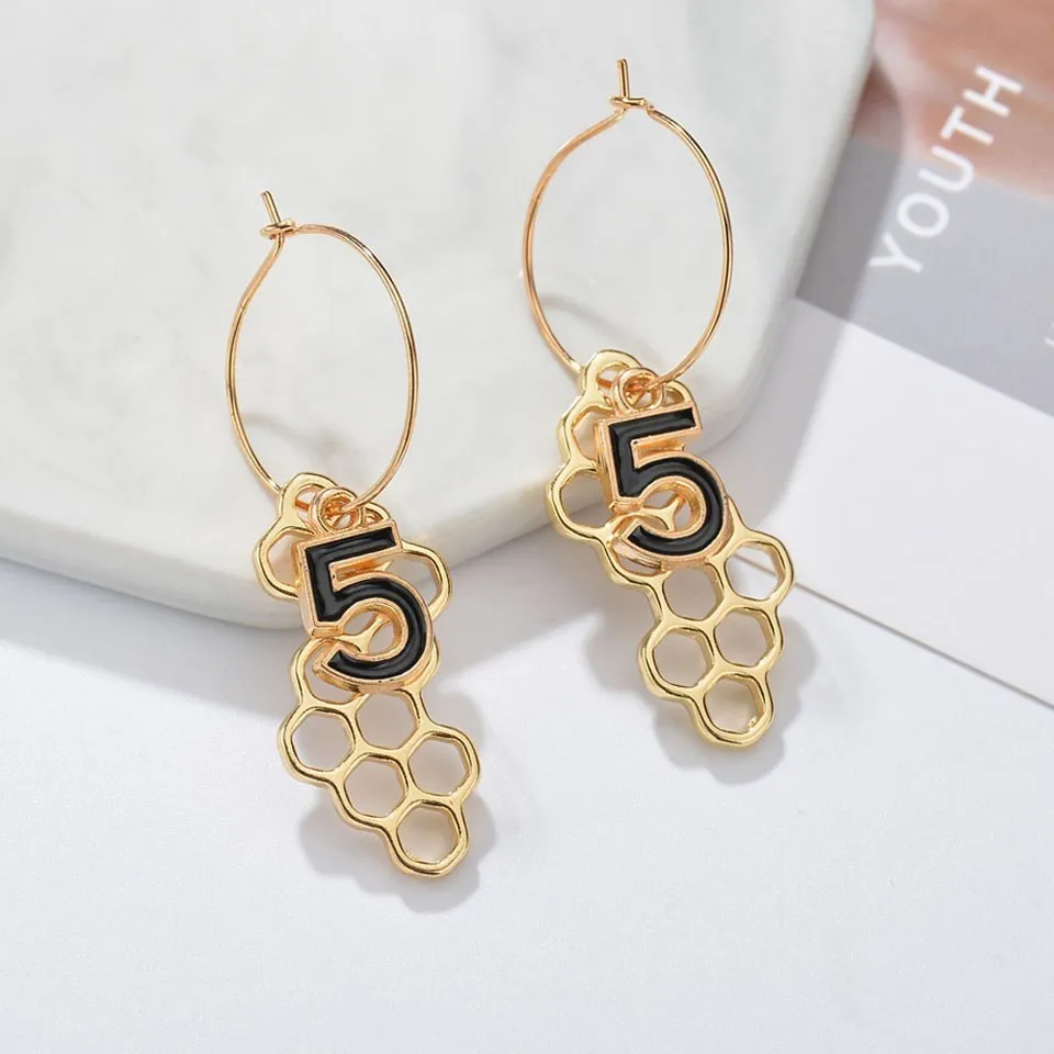 

Women Special Custom Honeycomb Dangle Earrings Trendy High Quality Earrings Fashion Jewelry Figure Anniversary Earrings Gold