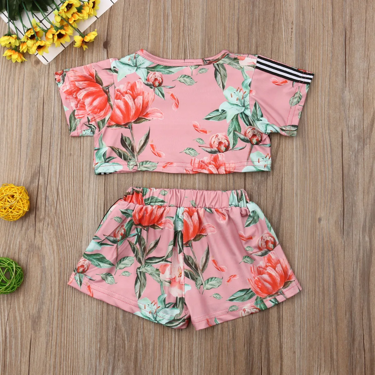 cute tops for shorts