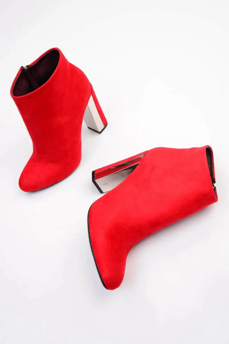 

Bambi Red Women Boots G0473163165