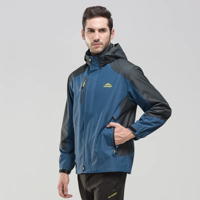 

2019 New man jacket spring windproof waterproof jacket Soft shell hiking jacket outdoor sports Tourism Mountain jackets 901A