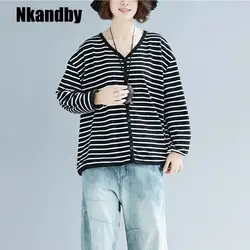 Nkandby Большие размеры полоса женщина Куртка-кардиган Повседневное свободные V шеи негабаритных кофты Однобортный верхняя одежда модные