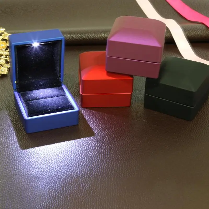 Новый LED освещенная коробка для колец и серег подарки Декор свадьбы Помолвки