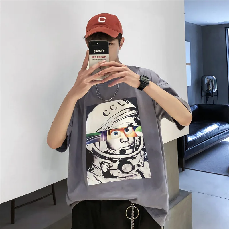 

Men's T-shirt 2019 summer new round collar cotton slim short sleeve cartoon robot printing loose personality casual men's wear