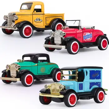 

RCtown 1:36 Retro Alloy Car Shape Light Music Toy Color Style Random