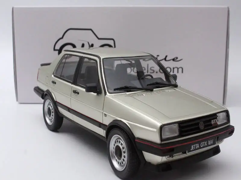 Модель автомобиля Jetta GTX 16V из смолы модель цвет красный/белый/черный/светильник
