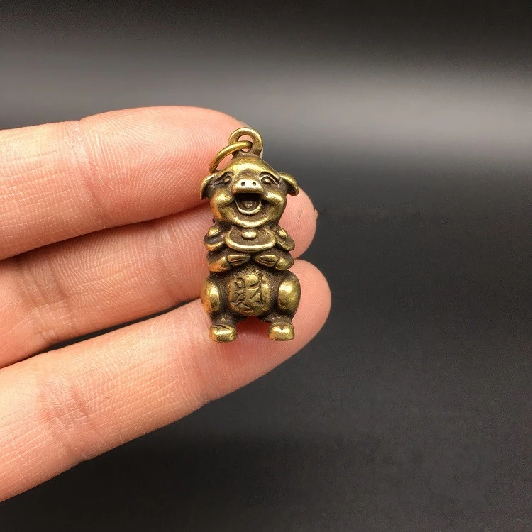 

Collectable Chinese Brass Carved Animal Zodiac Pig Exquisite Small Pendant Statues