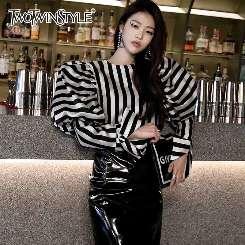  TWOTWINSTYLE Striped Shirts Blouse Women O Neck Lantern Long Sleeve Vintage Elegant Tops Female 201