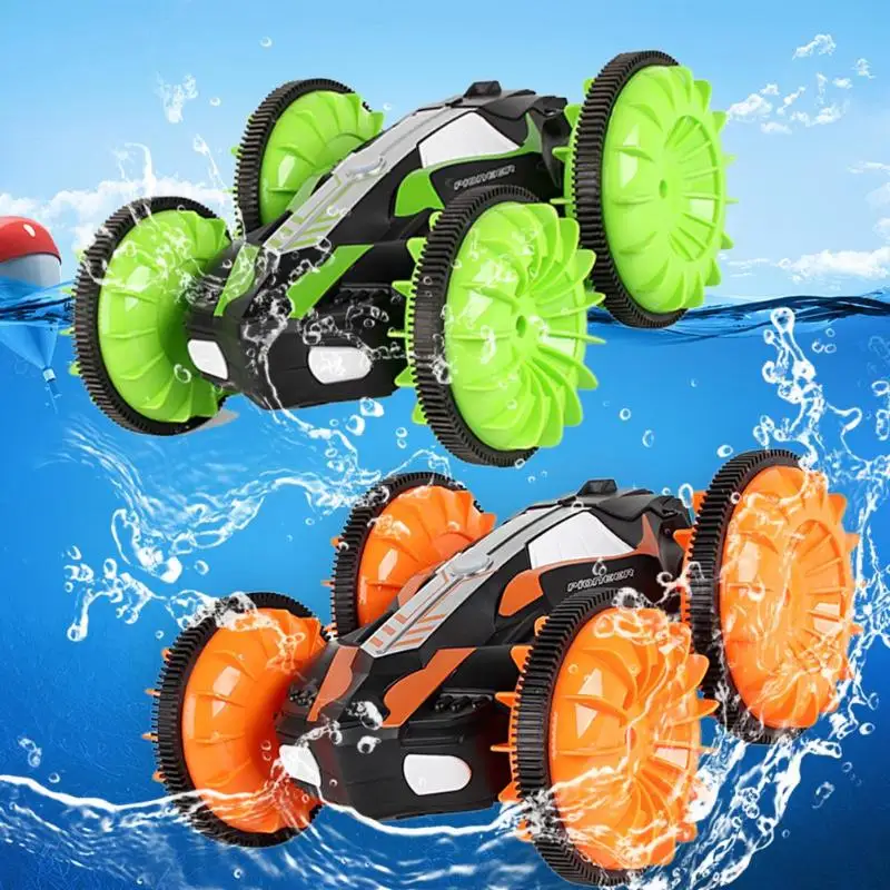 Вращение на 360 градусов RC автомобиль Вождение на воде и земле гусеничный рулон автомобиля игрушки вращающийся трюк игрушки гонщик