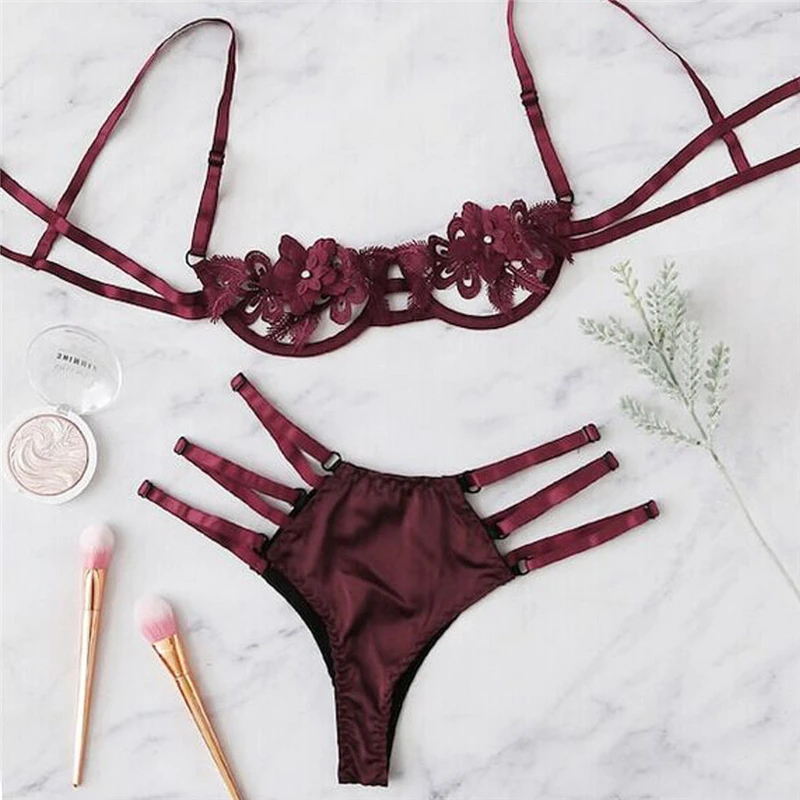 Sexy Women Lace Lingerie Bra Set New Female Vogue chic Brief Sets Lady lace flower Bra and panties femme Unlined