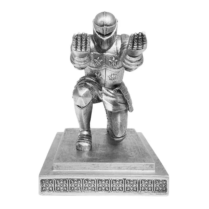 

Resin Soldier Executive Knight Shaped Pen Holder Personalized Desktop Accessories Decorative Pen Stand Three Color To Choose
