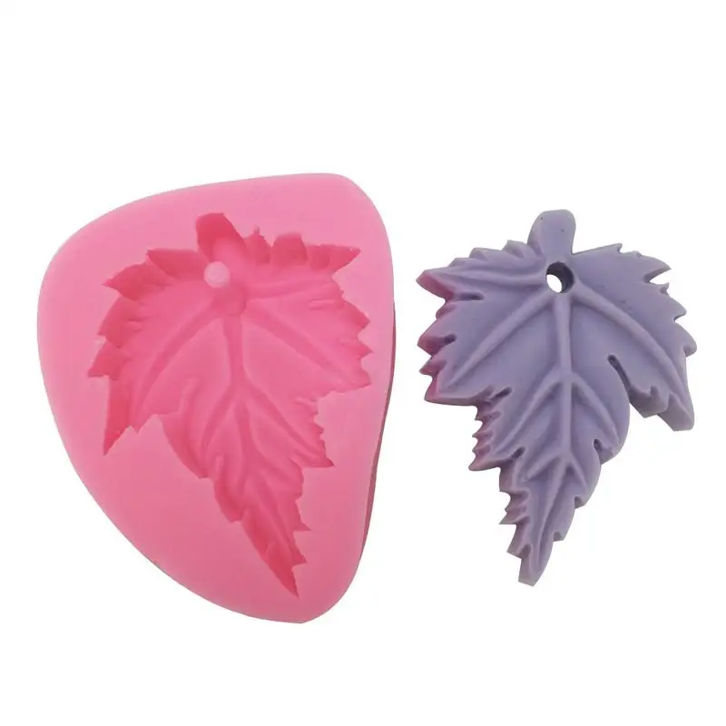 

Leaf Aromatherapy Gypsum Pendant Mould Fondant Cake Decorating Tools Candy Chocolate Gumpaste Moulds Maple Leaf Silicone Mold