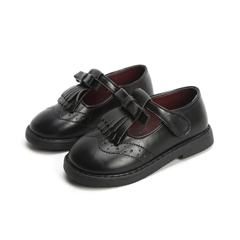 black sports shoes for school