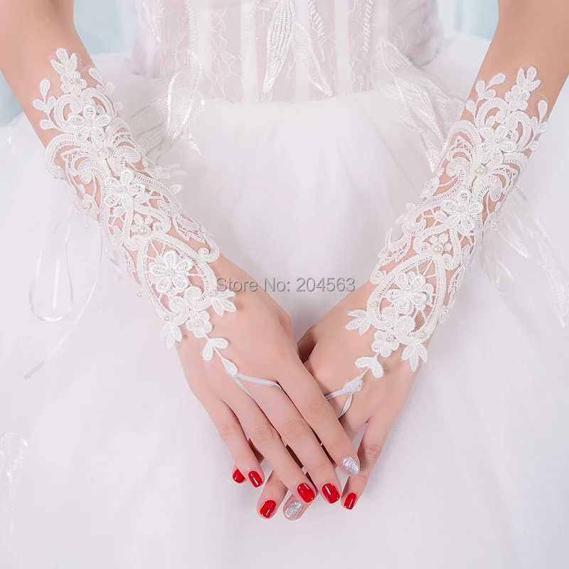 

Stunning Wedding Party Fingerless Gloves Elbow Length Lace Bridal Gloves with Beads