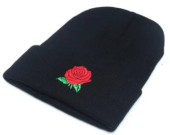 

2pieces Couple Cotton New Pattern Hats Autumn And Winter Rose Embroidery Fashion Pullover Hats Outdoors Lovers Knitting Cap Tide