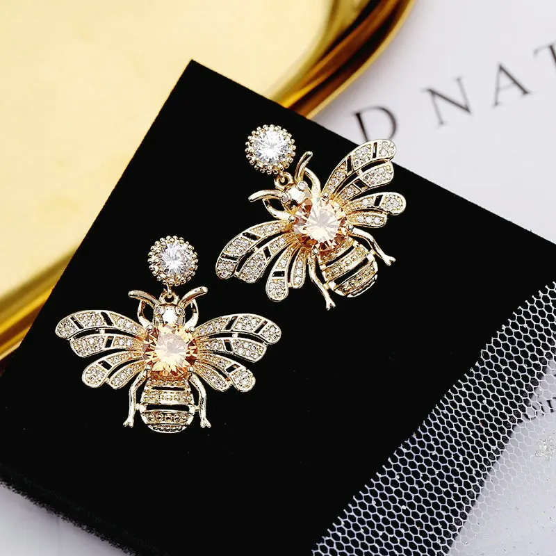 

Cute Crystal Cubic Zirconia CZ Bee Stud Earring for Women Girl Prom Party Pierced Earring Pin Jewelry accessories DYZ00558