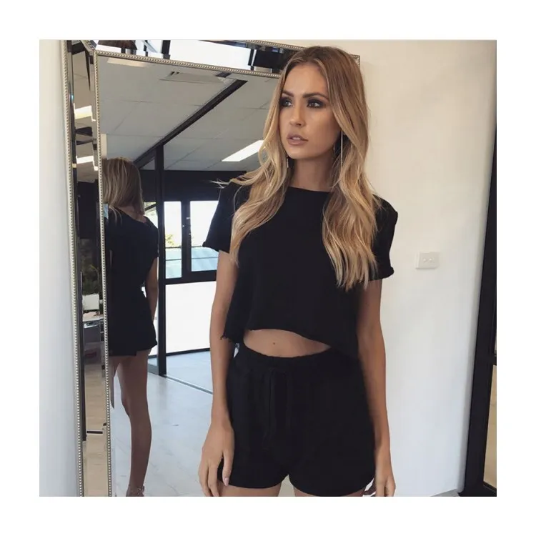 

2019 Summer Loose Women Solid Short Suit Set Fashion Short Sleeve Tops And Shorts Workout Two Pieces Sets