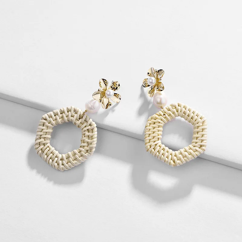 

Rattan Braided Hexagon Handmade Pearl Flower Earrings Jewelry for Women Fashion Wedding Statement Earrings