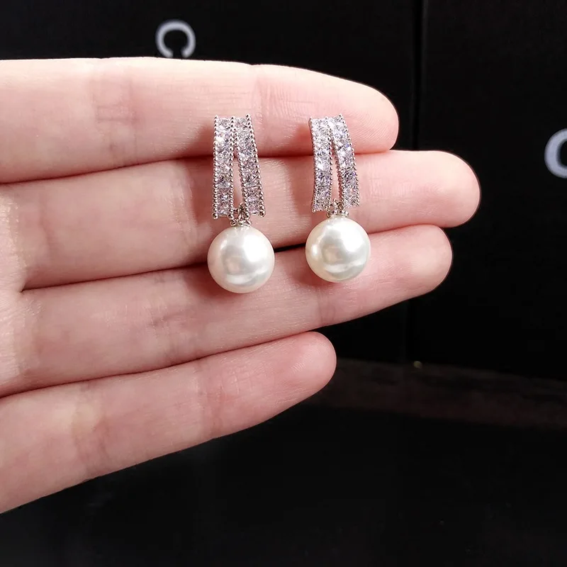 

JCYMONG 2019 New Luxury Crystal Earrings For Women Simulated Pearl Small Earrings Fashion Cute Korean Earrings Jewelry Gift