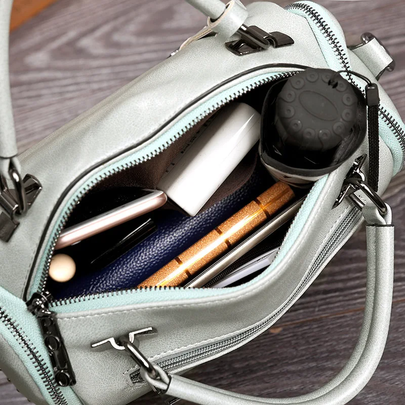 LUYO Vintage Boston remache cuero genuino Bolsos de lujo Bolsos de mensajero de Mujer bolso de hombro de diseñador Mujer bolso de mano LUYO Vintage Boston remache cuero genuino Bolsos de lujo Bolsos de mensajero de Mujer bolso de hombro de diseñador Mujer bolso de mano