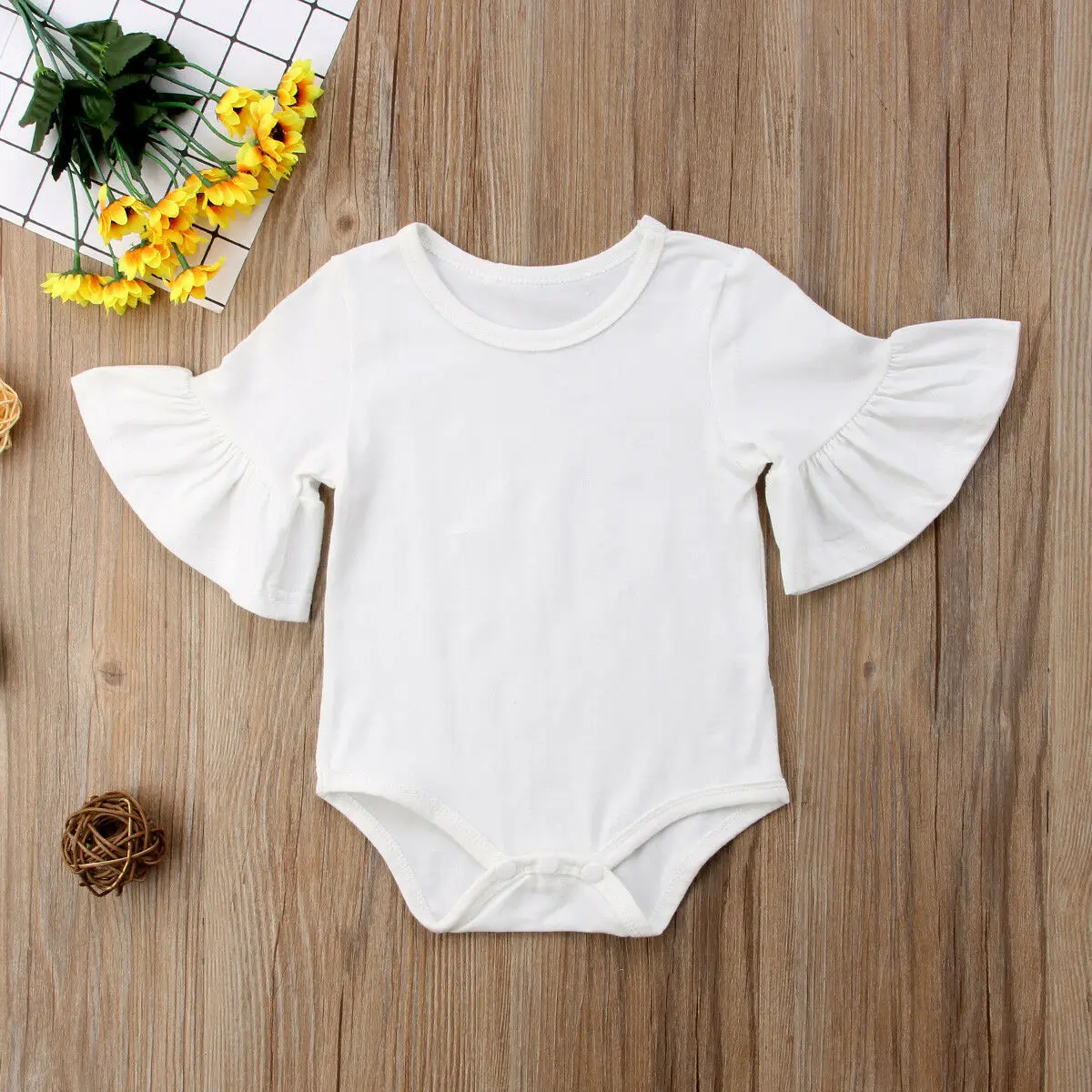 Однотонный хлопковый комбинезон с расклешенными рукавами для новорожденных девочек от 0 до 24 месяцев; комбинезон; одежда для малышей