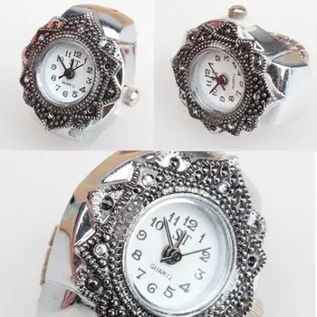 

Fashion Dial Quartz Analog Watch Lovely Creative Tibet Silver Petal Flower Quartz Finger Ring Watch Relogio Feminino