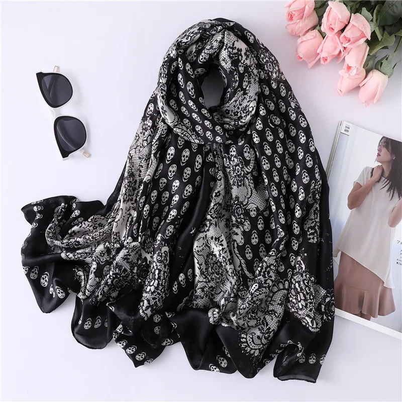 

2019 New Silk Scarf Women Soft Printed Scarves Large Shawls and Wraps Lady Pashmina Satin Bandana Hijabs Scarf Foulard Stoles