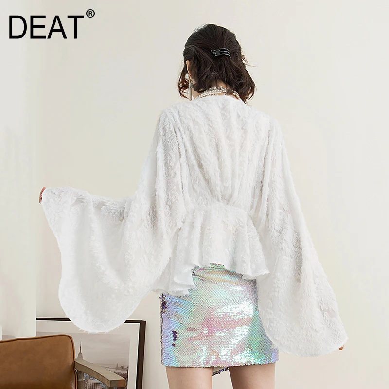 

[DEAT] 2019 New Autumn Winter V-collar Long Sleeve White Loose Tassels Chiffon Big Size Shirt Women Blouse Fashion Tide JQ29