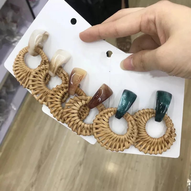 

2019 National Style Fashion Bohemian Style Round Straw Acrylic Woven Dangle For Women Geometric Exaggerate Statement Jewelry