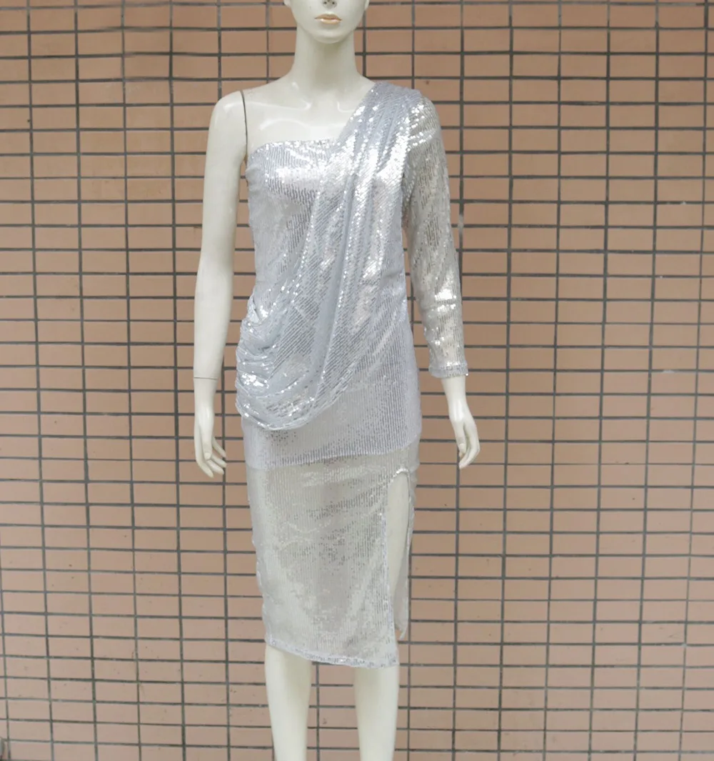 Новинка Весна 2019 пикантное платье с одним открытым плечом узором для ночного