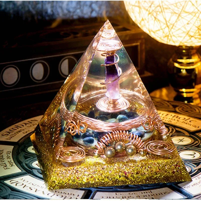 

Reiki Custom Orgone Pyramid Astrologer Energy Divination Ornaments Taroting Reiki Auras Chakra Jewelry Resin Decorative Craft